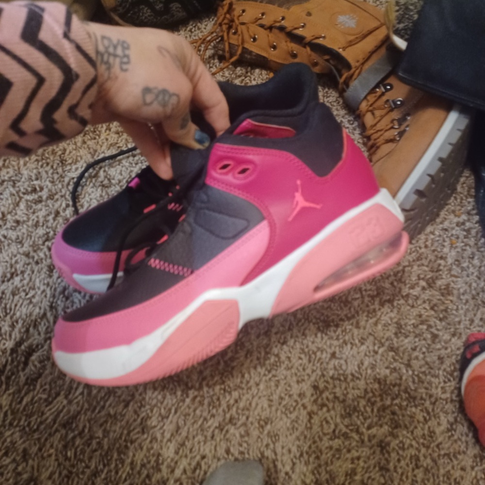 Nike Jordan aura 3